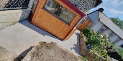 Coulage dalle béton terrassement et pose des réseaux VL Maçonnerie Rénovation Saint Malo