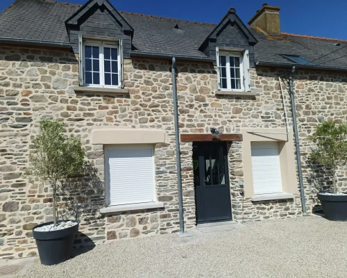 Rénovation façade en pierre joints à la chaux VL Maconnerie Saint Malo Dinard Cancale