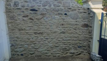Réparation d’un mur en pierre et réalisation des joints à la chaux VL Maçonnerie Rénovation SAINT MALO APRES Réparation d'un mur en pierre et réalisation des joints à la chaux VL Maçonnerie Rénovation SAINT MALO APRES